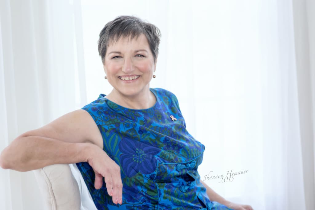 Complimentary contemporary glamour session for cancer survivor Shannon Hemauer Harrisburg PA 