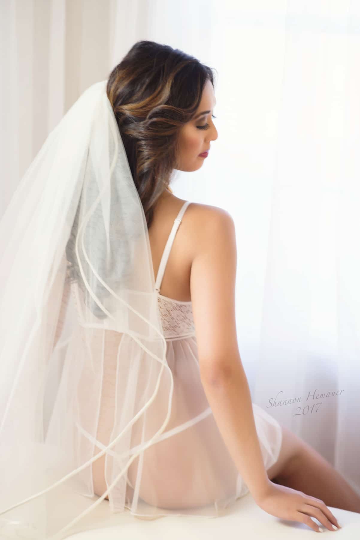 Bridal Boudoir Shannon Hemauer Photography Mechanicsburg PA and Contemporary Glamour